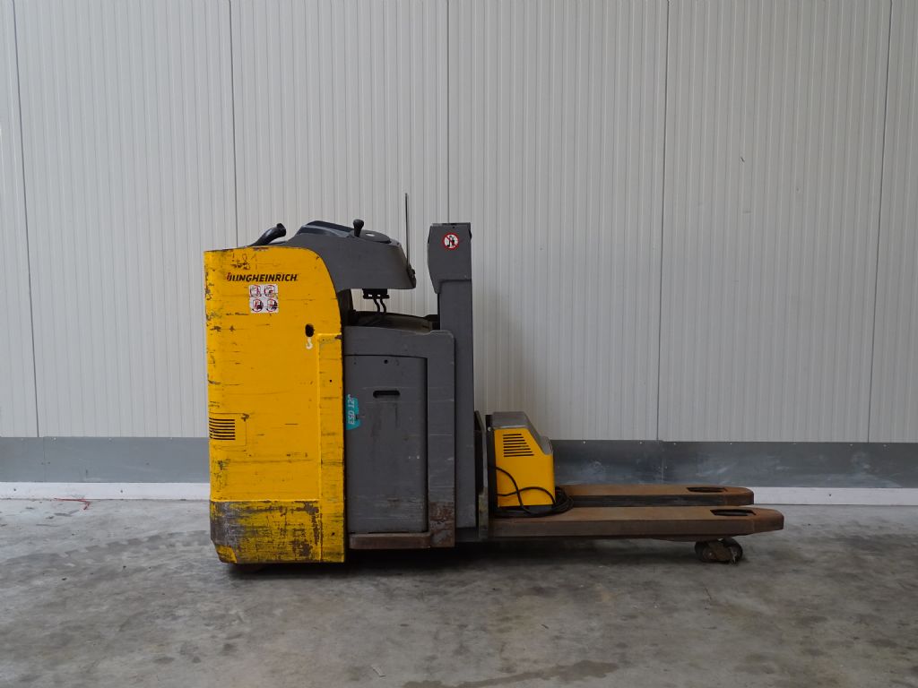 Jungheinrich-ESD 120 - Initialhub-Doppelstockstapler-www.sago-online.com