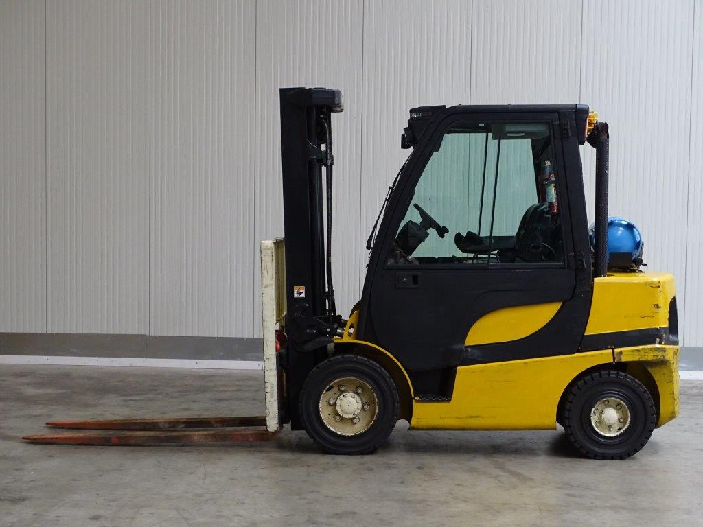 Yale-GLP30VX-Treibgasstapler-http://www.sago-online.com