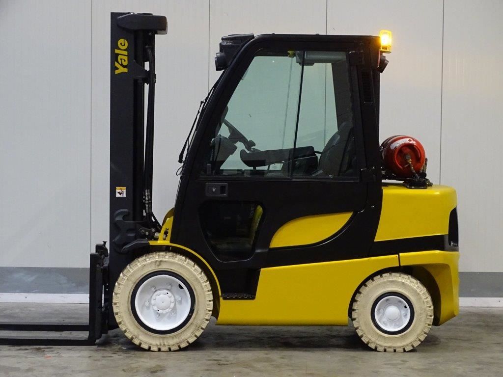 Yale-GLP30VX - TRIPLEX-Treibgasstapler-http://www.sago-online.com