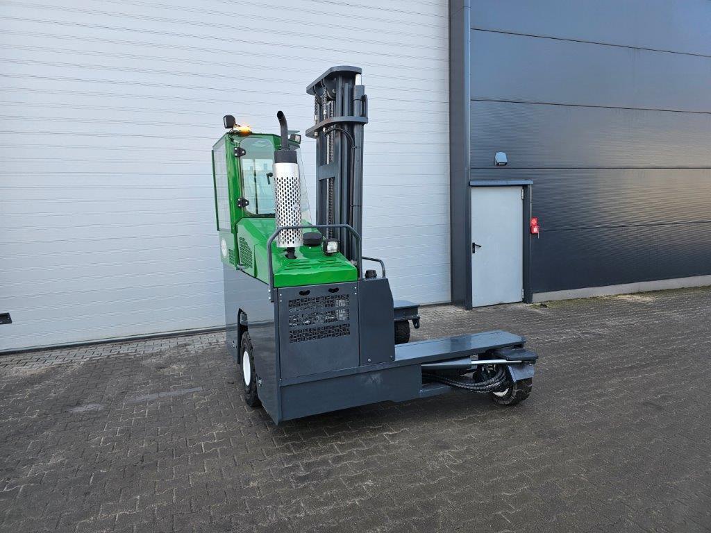 Combilift-Amlift C4000-Vierwege Seitenstapler-www.sago-online.com