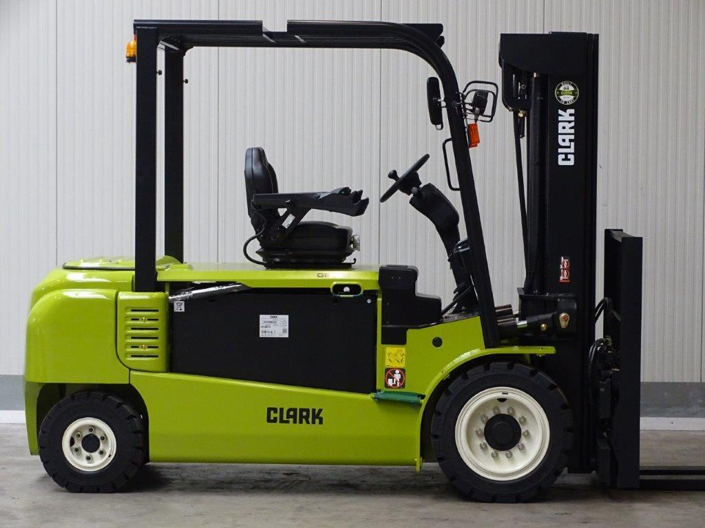 Clark-GEX50-Elektro 4 Rad-Stapler sago-online.com