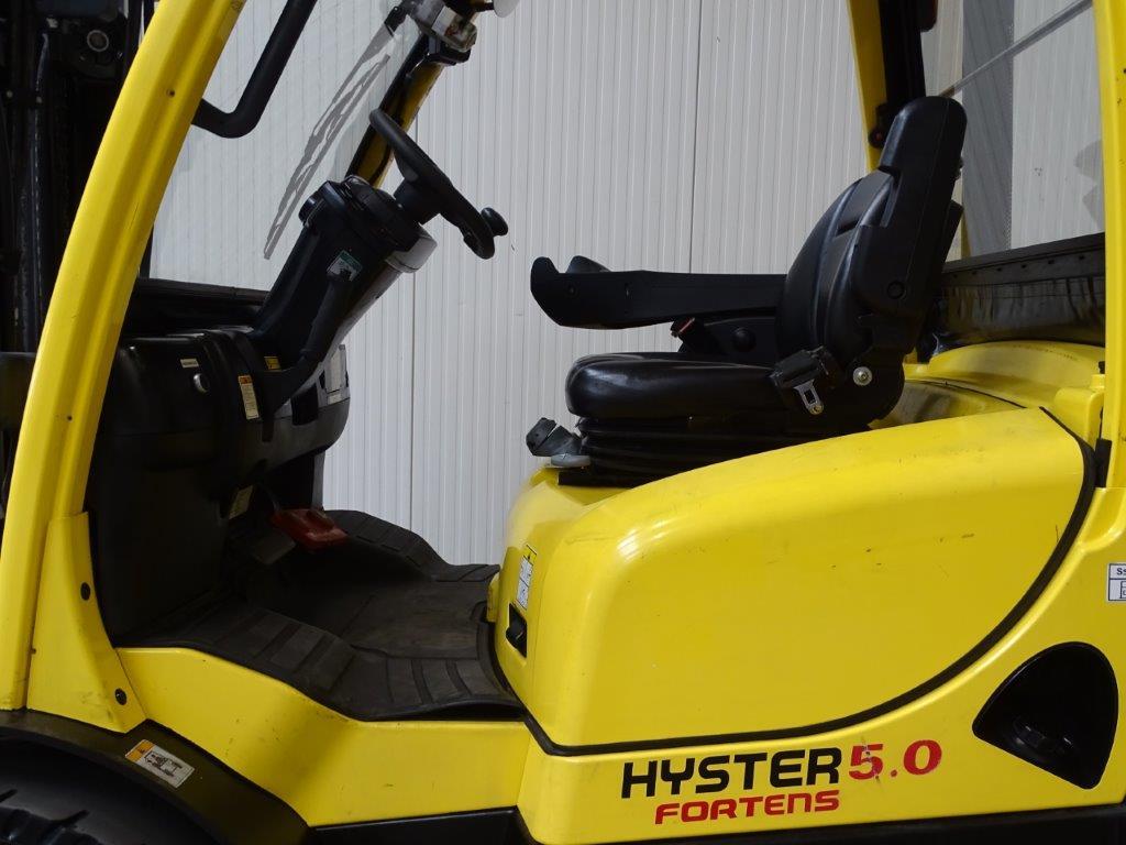 Hyster-H5.0FT - TRIPLEX-Dieselstapler-www.sago-online.com