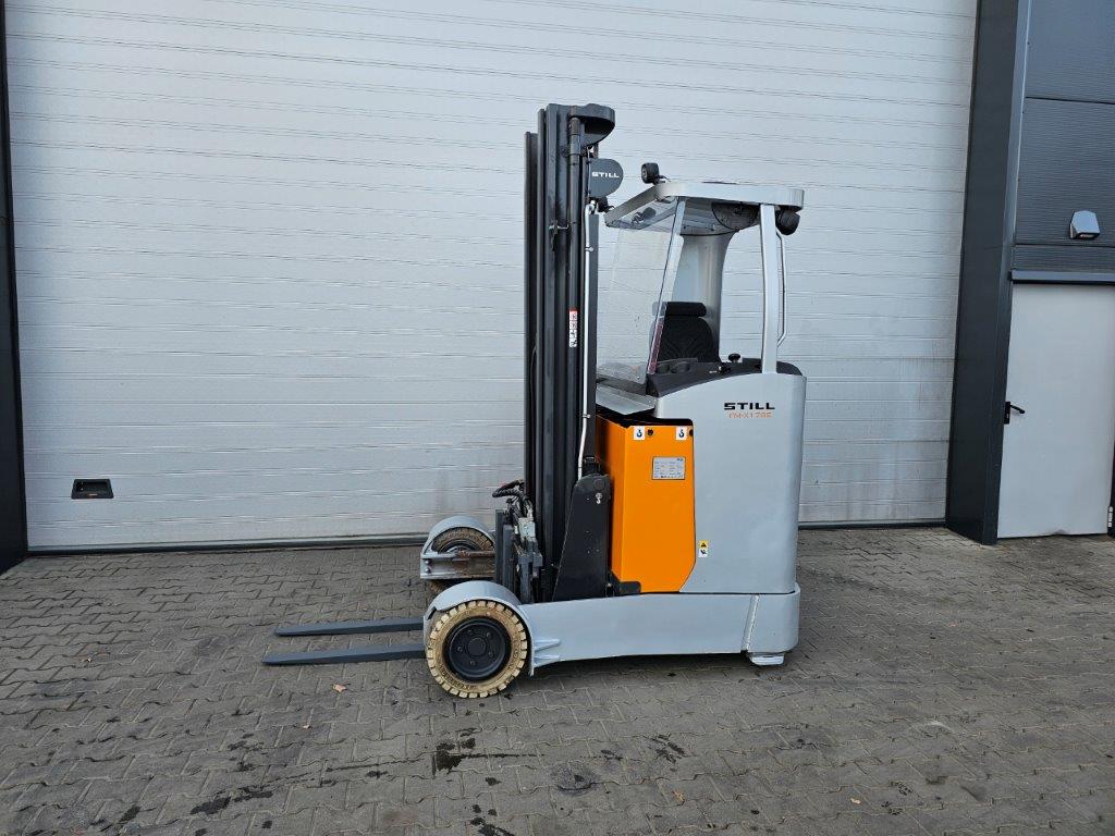 Still-FM-X17SE-Schubmaststapler-http://www.sago-online.com