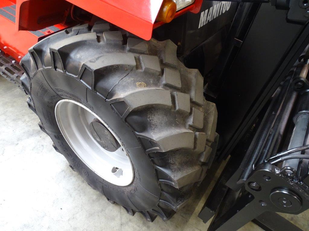 Manitou-M50-4P - TRIPLEX - 4x4-Gelndestapler-www.sago-online.com