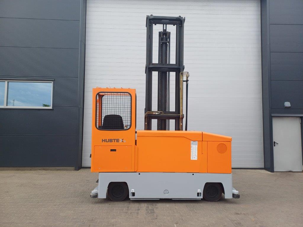 Hubtex-MQ40-Vierwege Seitenstapler-www.sago-online.com