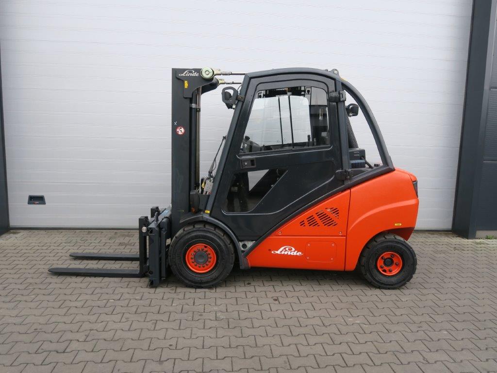 Linde-H35D-02 - TRIPLEX-Dieselstapler-http://www.sago-online.com