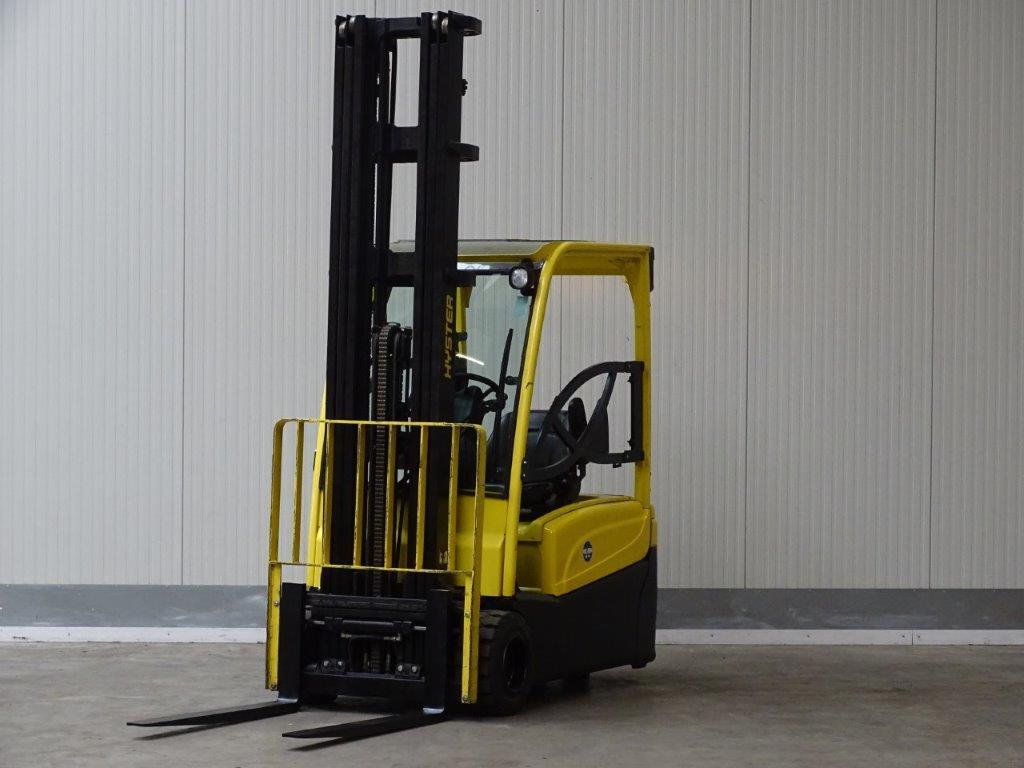 Hyster-J2.0XNT-Elektro 3 Rad-Stapler-http://www.sago-online.com