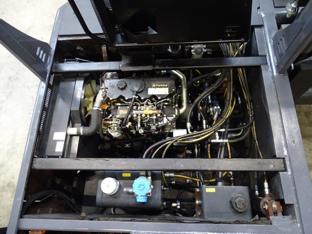 Baumann-DFQ50/14/63TR - TRIPLEX-Seitenstapler-www.florian-oberpriller.de Baumann-DFQ50/14/63TR - TRIPLEX-Seitenstapler-www.florian-oberpriller.de