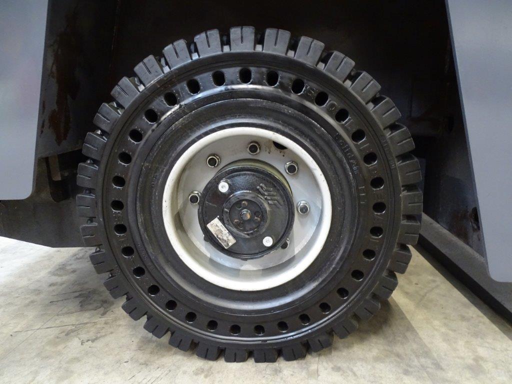 Baumann-DFQ50/14/63TR - TRIPLEX-Seitenstapler-www.florian-oberpriller.de Baumann-DFQ50/14/63TR - TRIPLEX-Seitenstapler-www.florian-oberpriller.de