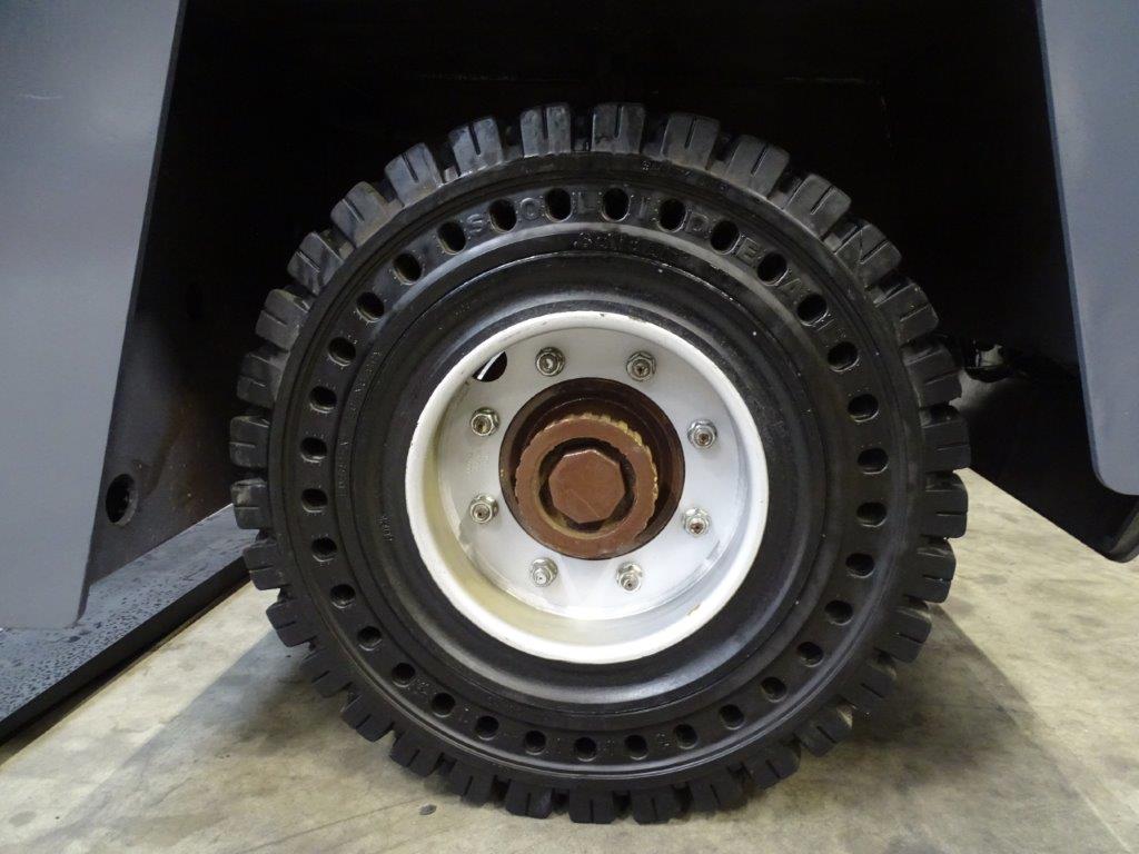 Baumann-DFQ50/14/63TR - TRIPLEX-Seitenstapler-www.florian-oberpriller.de Baumann-DFQ50/14/63TR - TRIPLEX-Seitenstapler-www.florian-oberpriller.de