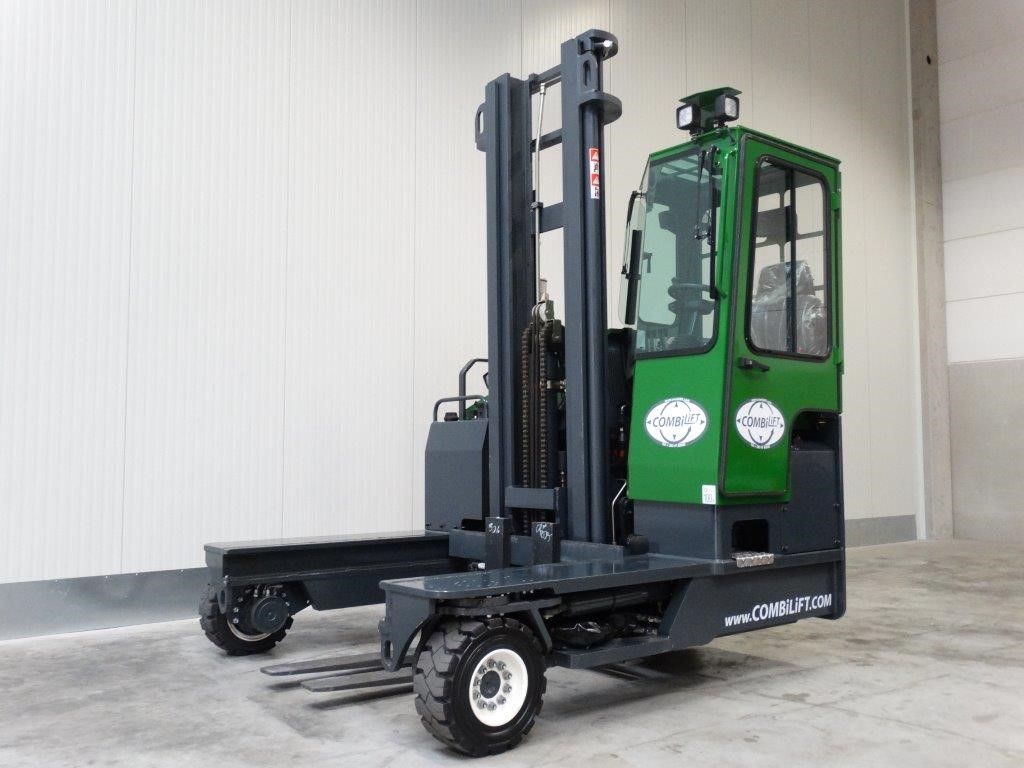 Combilift-C4000 - TRIPLEX-Vierwege Seitenstapler-http://www.sago-online.com