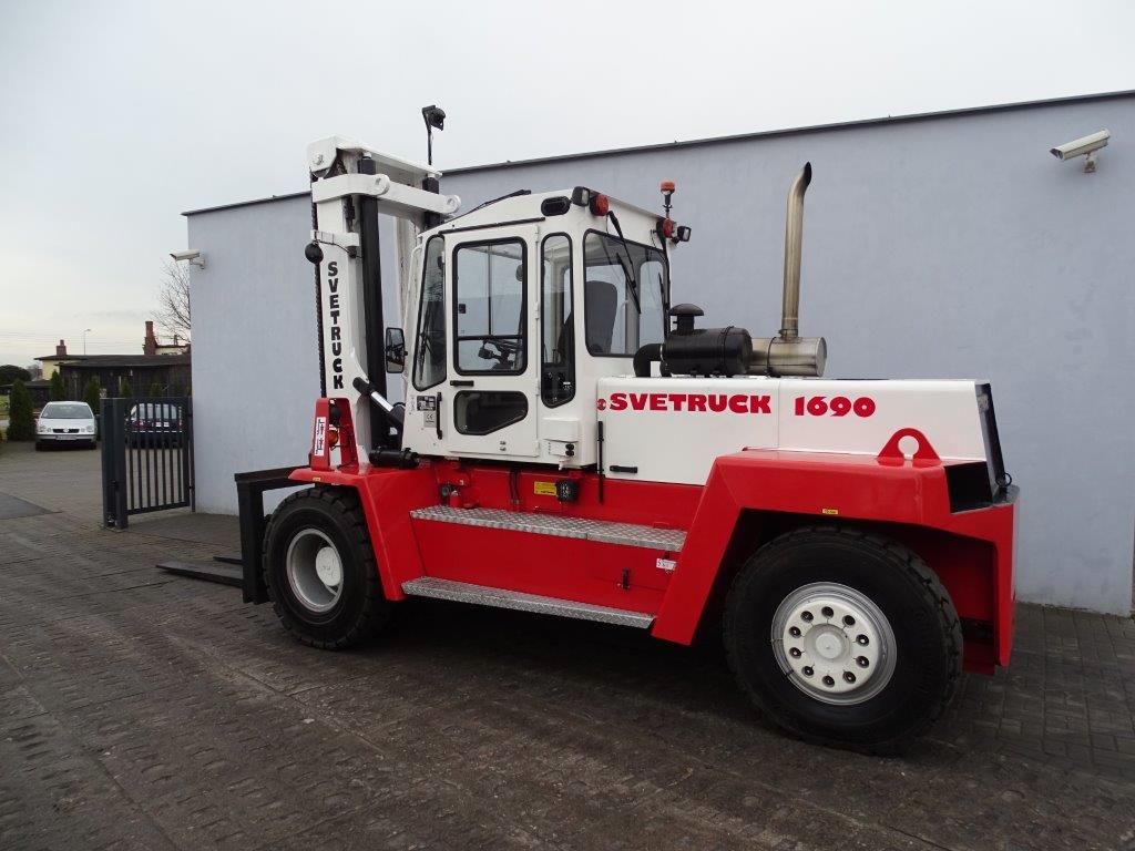 Svetruck-1690-Dieselstapler-http://www.sago-online.com