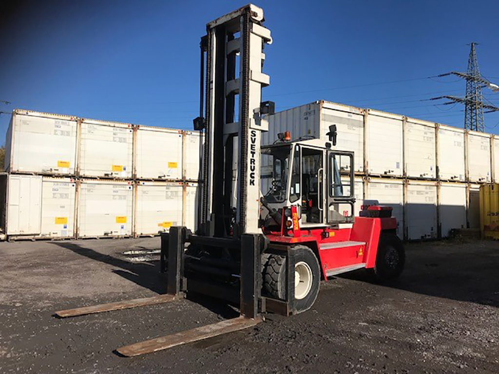 Svetruck-12120-35-Dieselstapler-http://www.sago-online.com