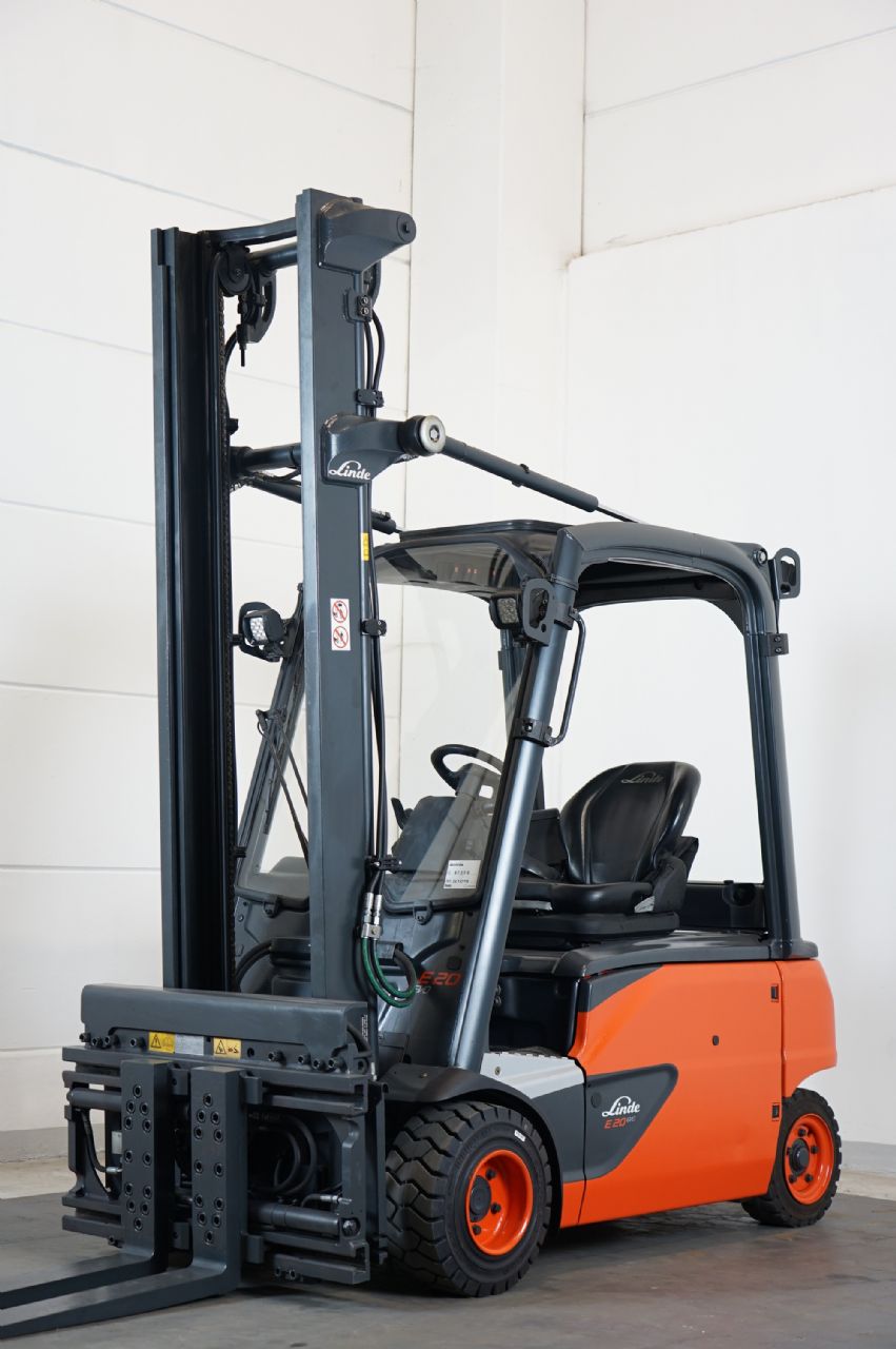Linde-E 20 PL EVO 386-02-Electric 4-wheel forklift www.gebraucht-stapler.de