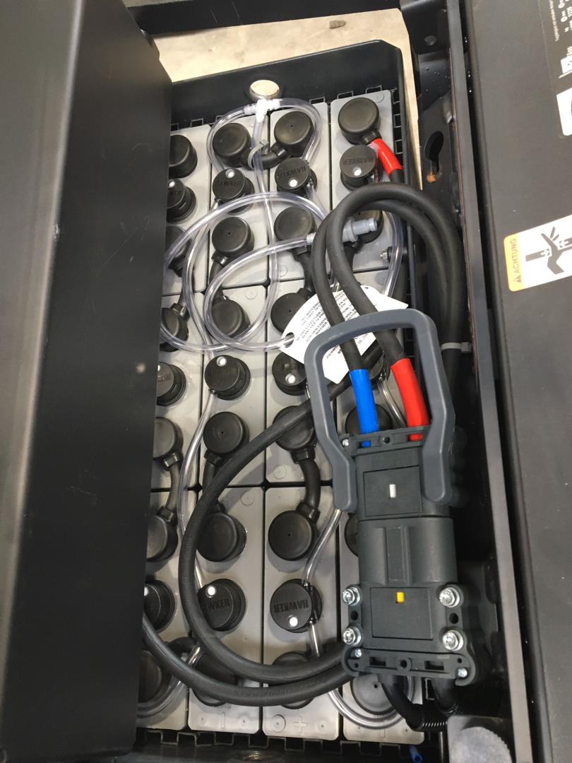 Crown DT3040 TL 2100 Niederhubwagen www.schauer-gabelstapler.at Crown DT3040 TL 2100 Niederhubwagen www.schauer-gabelstapler.at