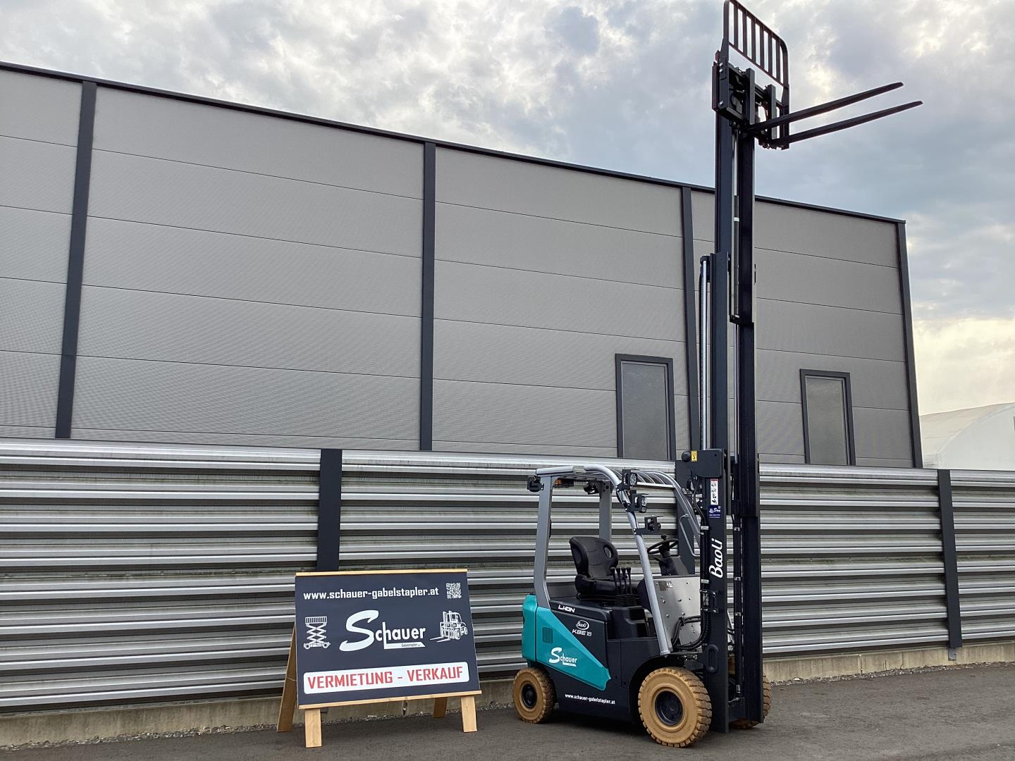 Baoli KBE18 Li G1 Elektro 4 Rad-Stapler www.schauer-gabelstapler.at