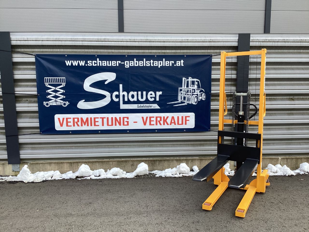 CC2 Manueller Stapler SLRM0018 Hochhubwagen www.schauer-gabelstapler.at