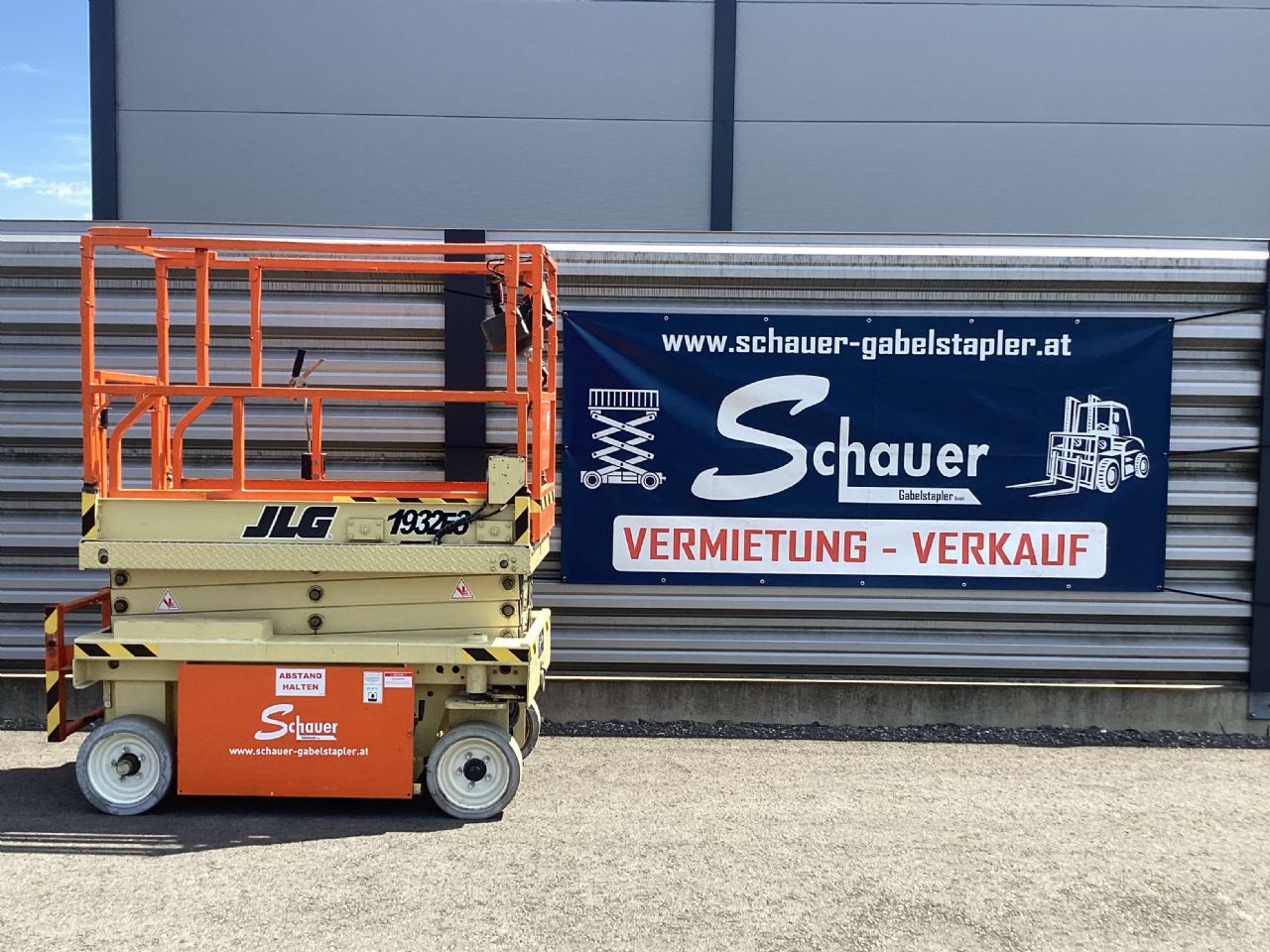 JLG 1932E3 Scherenarbeitsbhne www.schauer-gabelstapler.at