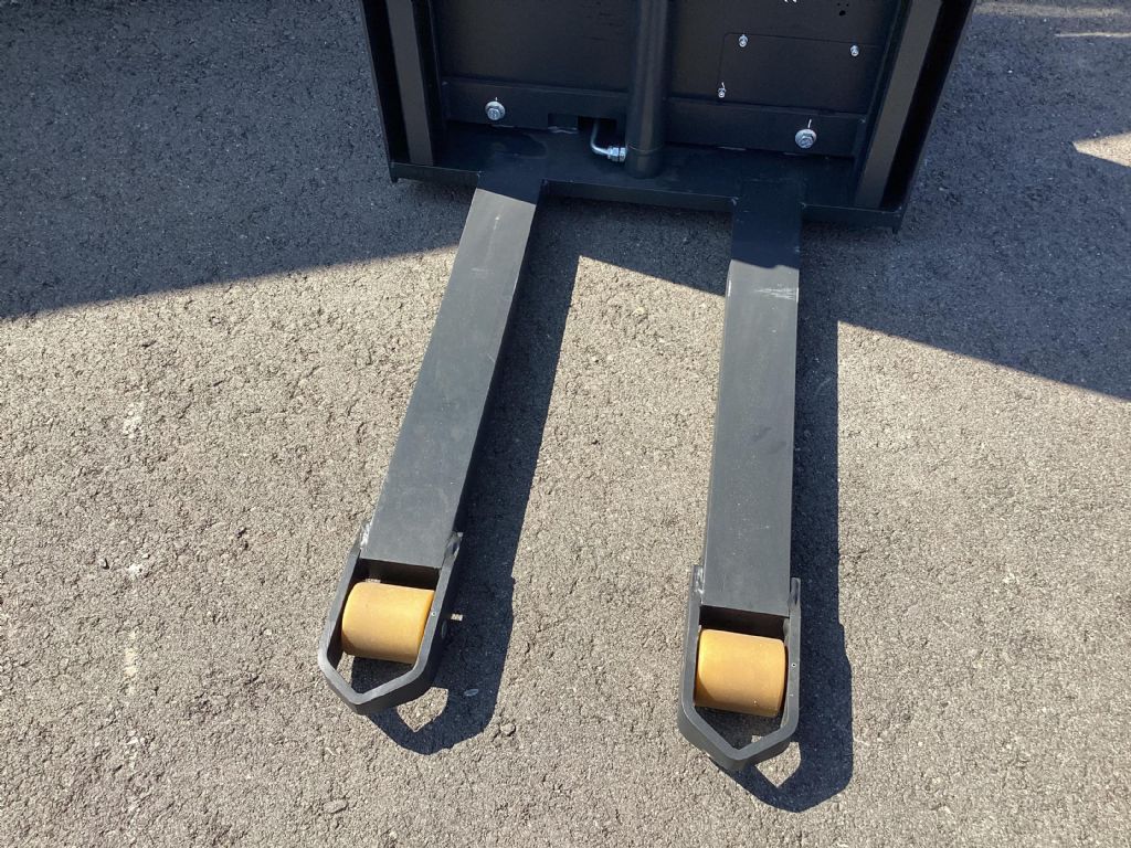 Baoli KBS 12 Hochhubwagen www.schauer-gabelstapler.at Baoli KBS 12 Hochhubwagen www.schauer-gabelstapler.at