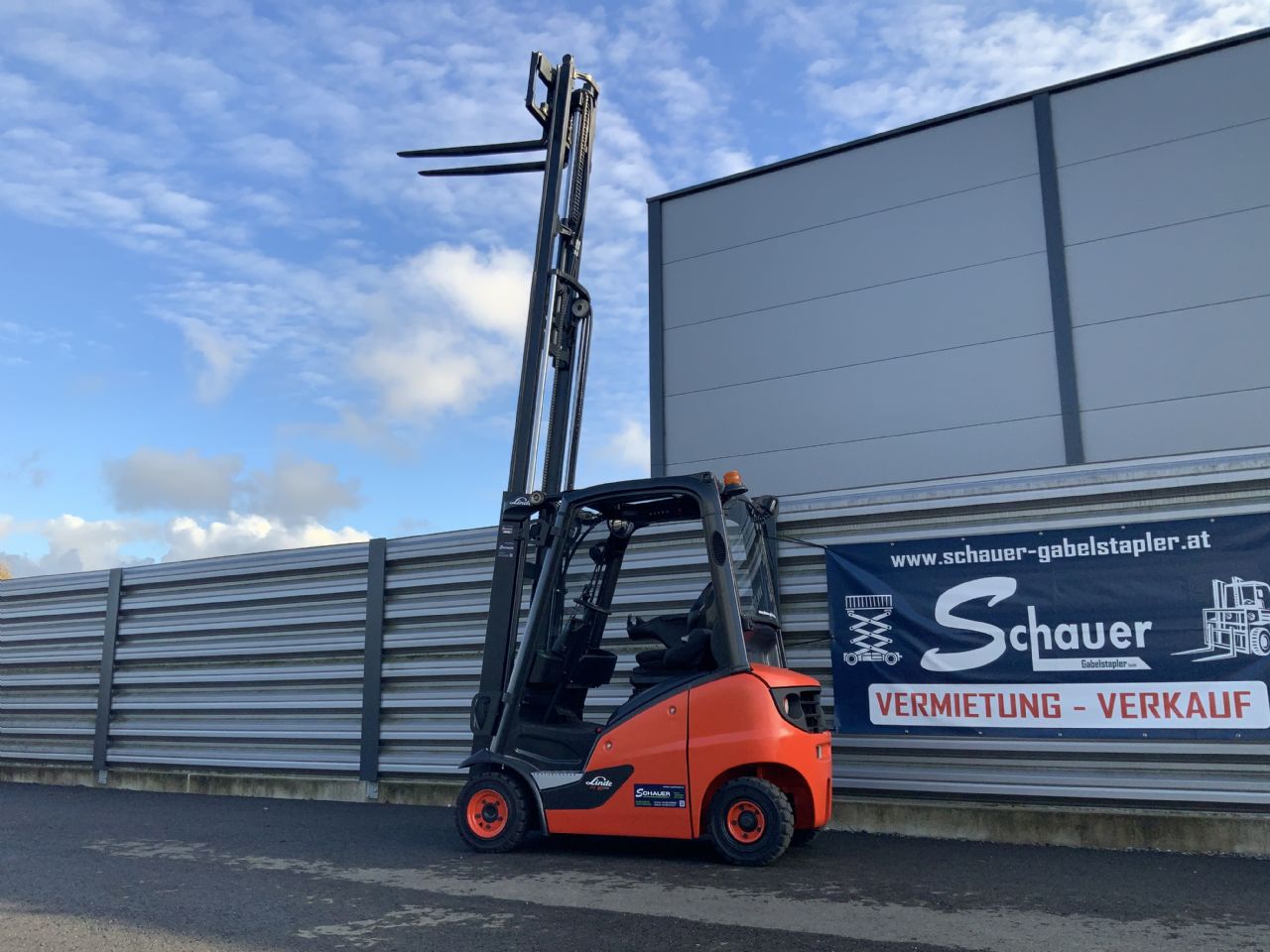 Linde H16D-01 Dieselstapler www.schauer-gabelstapler.at Linde H16D-01 Dieselstapler www.schauer-gabelstapler.at