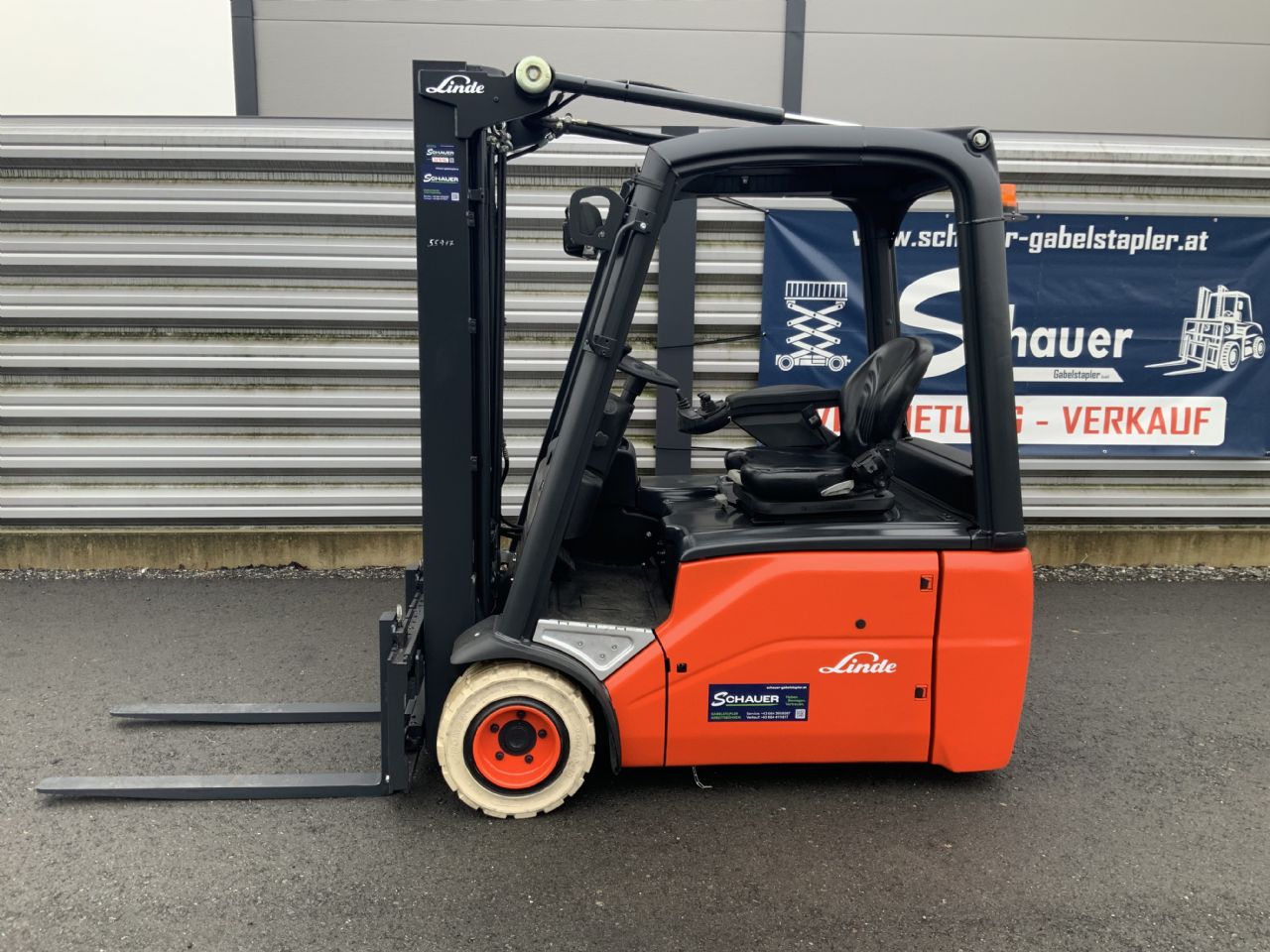 Linde E18 Elektro 3 Rad-Stapler www.schauer-gabelstapler.at