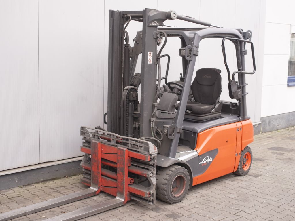 Linde-E20PL -02 EVO-Elektro 4 Rad-Stapler-www.gabelstapler-schmidt.de