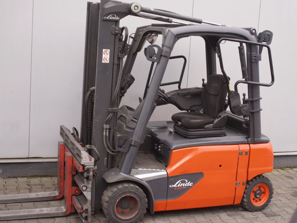 Linde-E20PL -02 EVO-Elektro 4 Rad-Stapler-www.gabelstapler-schmidt.de