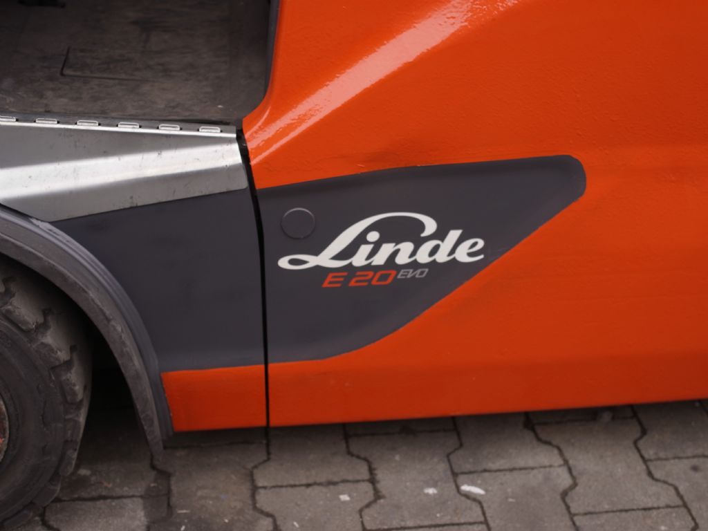 Linde-E20PL -02 EVO-Elektro 4 Rad-Stapler-www.gabelstapler-schmidt.de