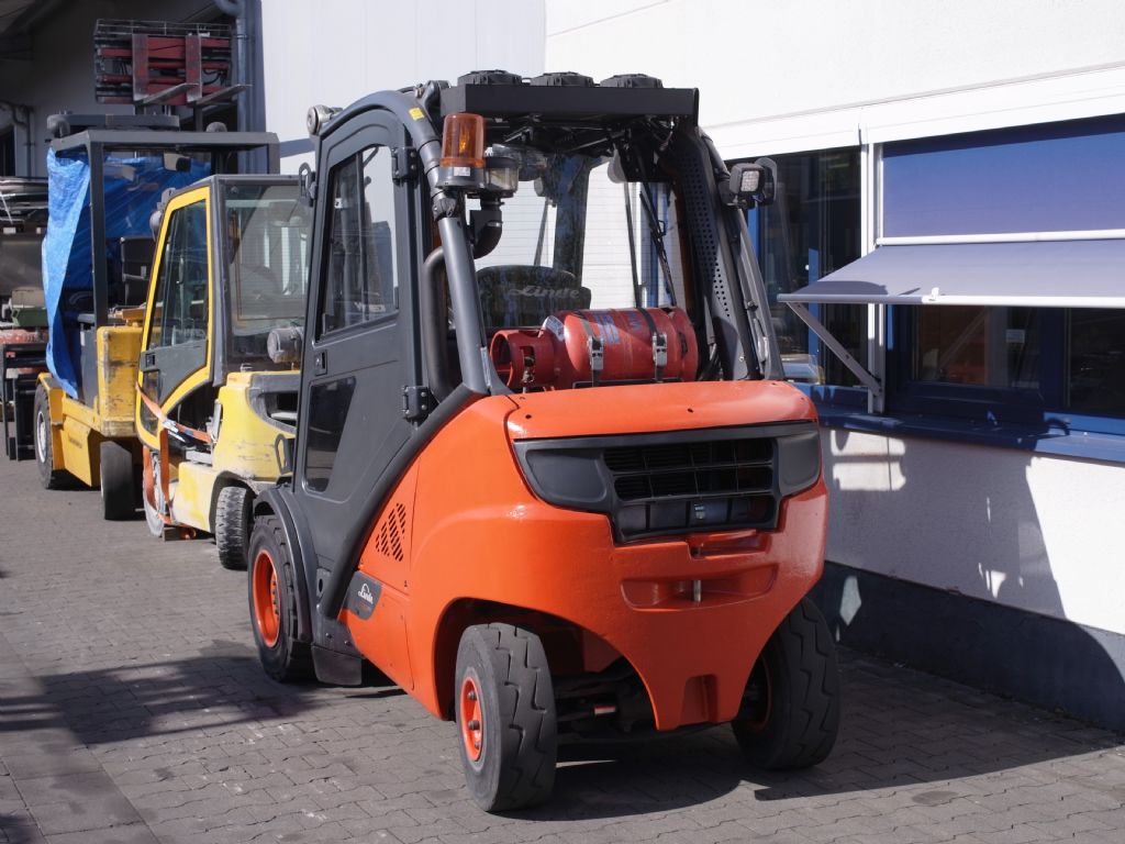 Linde-H30T EVO-Treibgasstapler-www.gabelstapler-schmidt.de