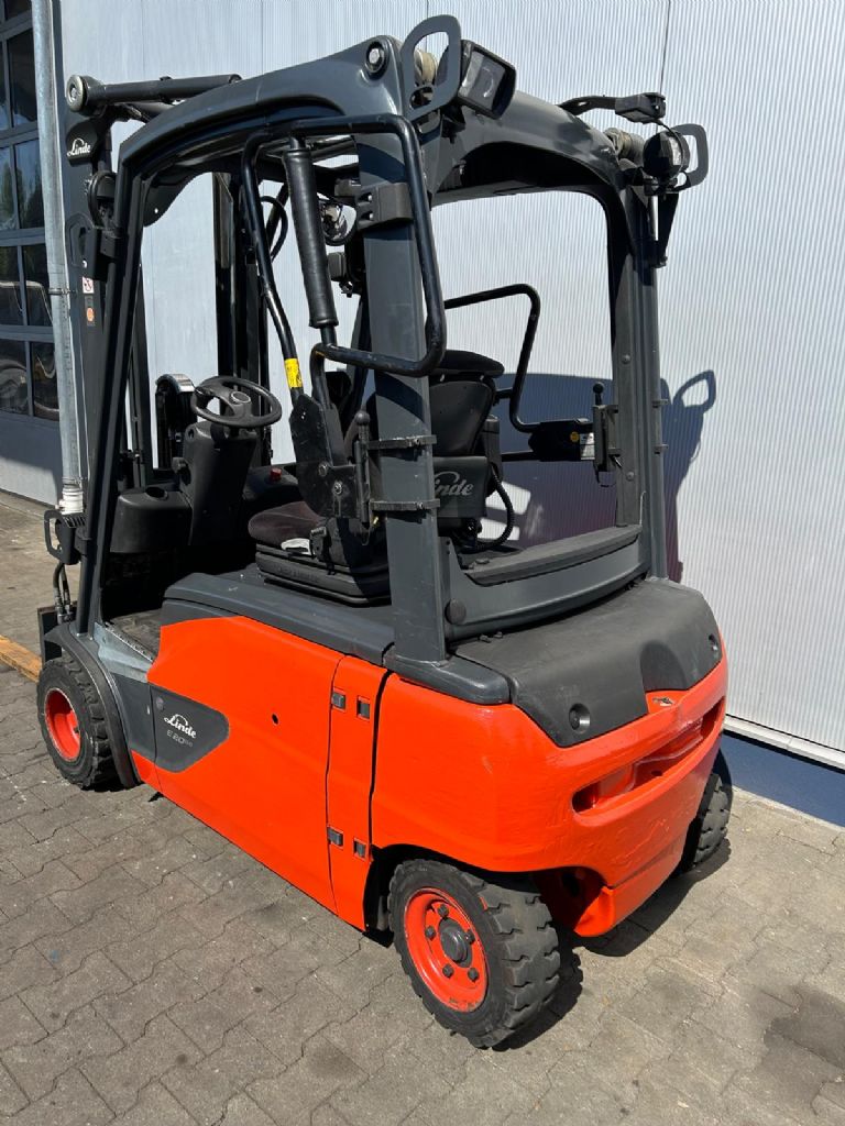Linde-E20PL -02 EVO-Elektro 4 Rad-Stapler-www.gabelstapler-schmidt.de