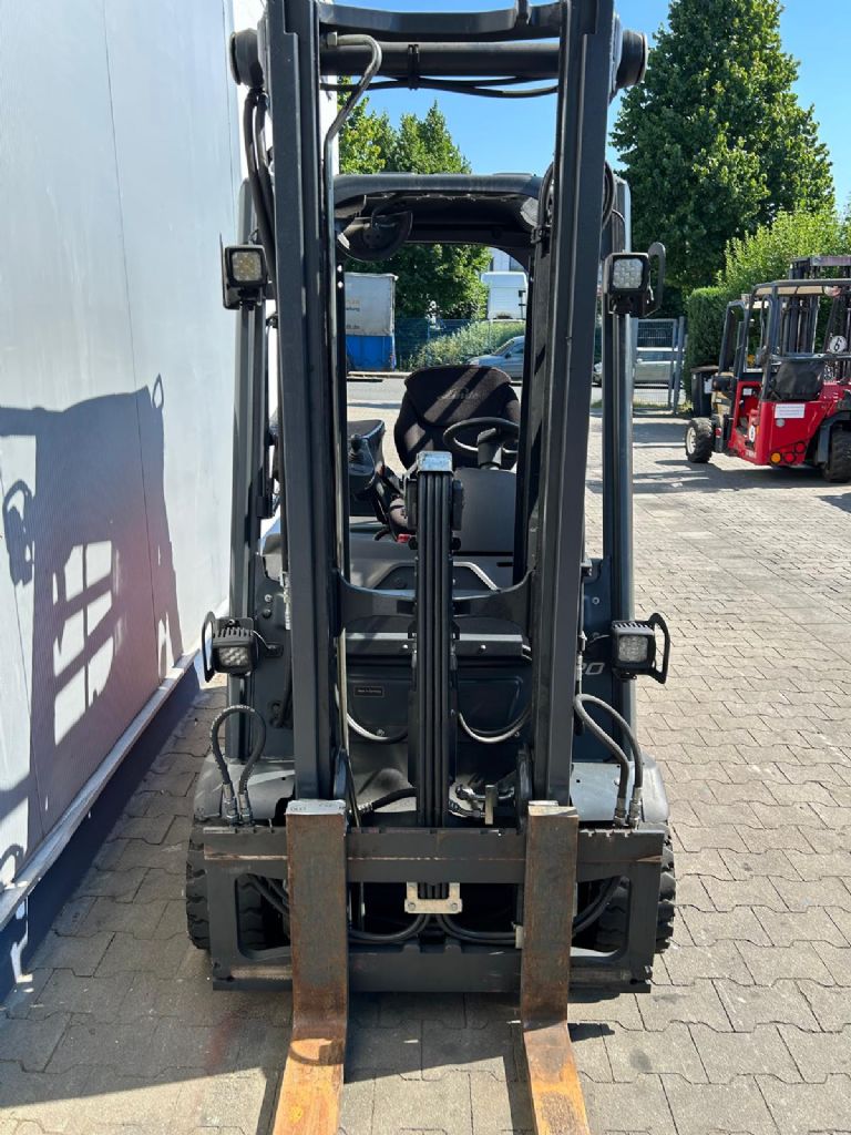 Linde-E20PL -02 EVO-Elektro 4 Rad-Stapler-www.gabelstapler-schmidt.de