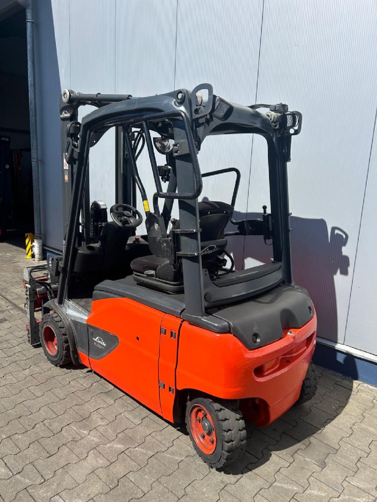 Linde-E20PL -02 EVO-Elektro 4 Rad-Stapler-www.gabelstapler-schmidt.de