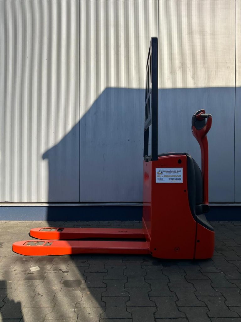Linde-T16-Niederhubwagen-www.gabelstapler-schmidt.de