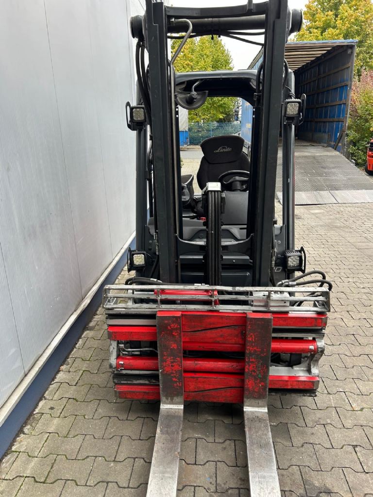 Linde-E20PL -02 EVO-Elektro 4 Rad-Stapler-www.gabelstapler-schmidt.de