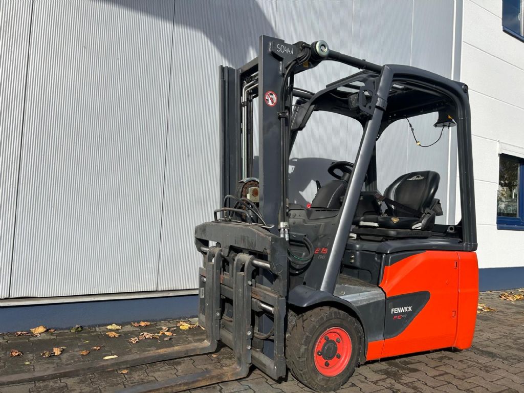 Linde-E15-02-Elektro 3 Rad-Stapler-www.gabelstapler-schmidt.de