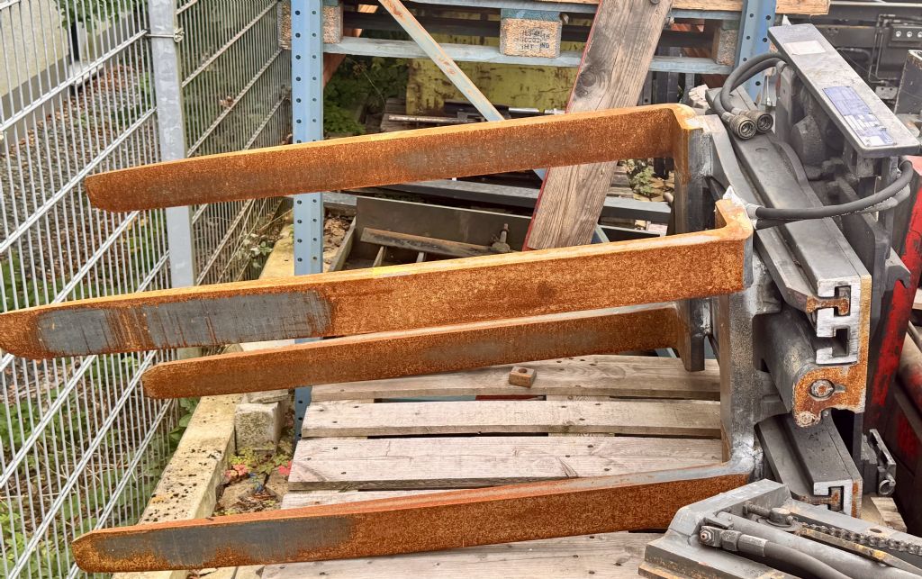 Cascade-25D-LC-523AQ-Palettenwenderger�t-www.gabelstapler-schmidt.de