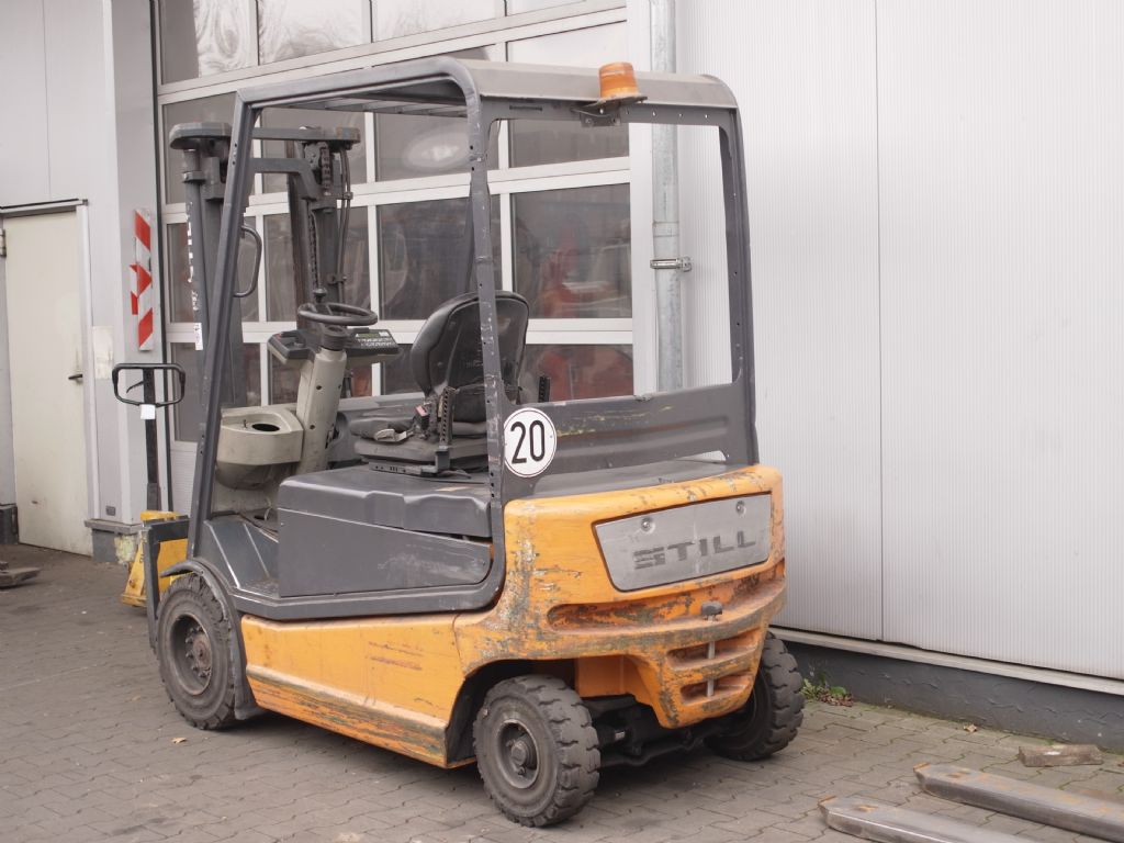 Still-R 60-30-Elektro 4 Rad-Stapler-www.gabelstapler-schmidt.de