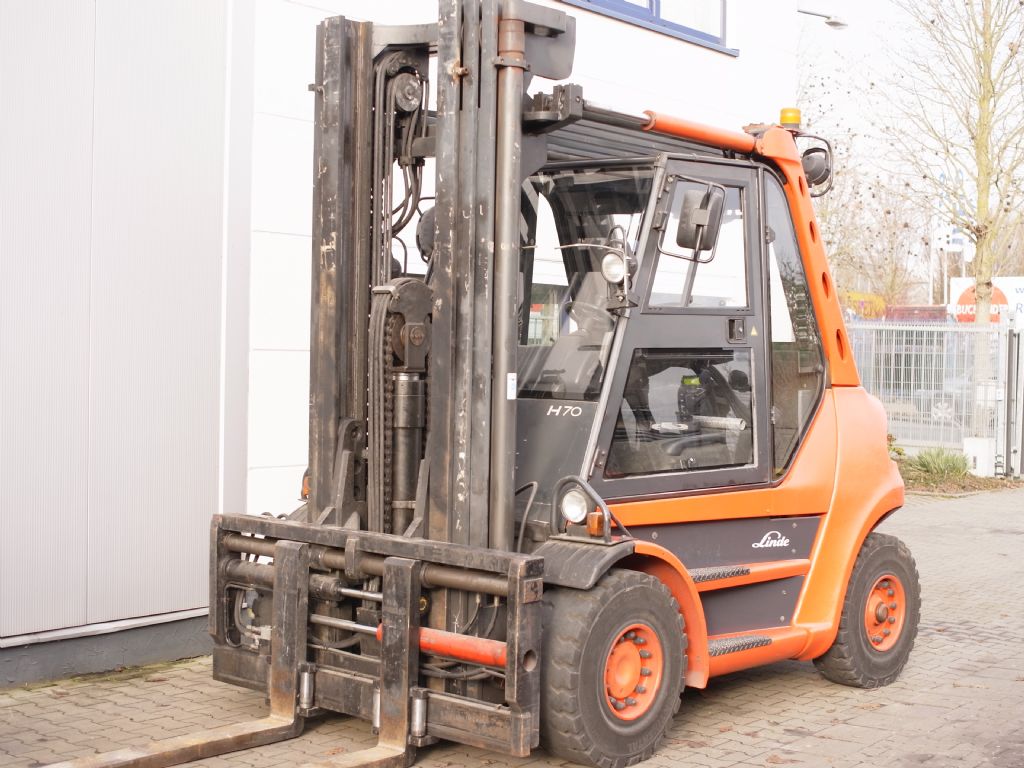 Linde-H70D-Diesel Forklift-www.gabelstapler-schmidt.de