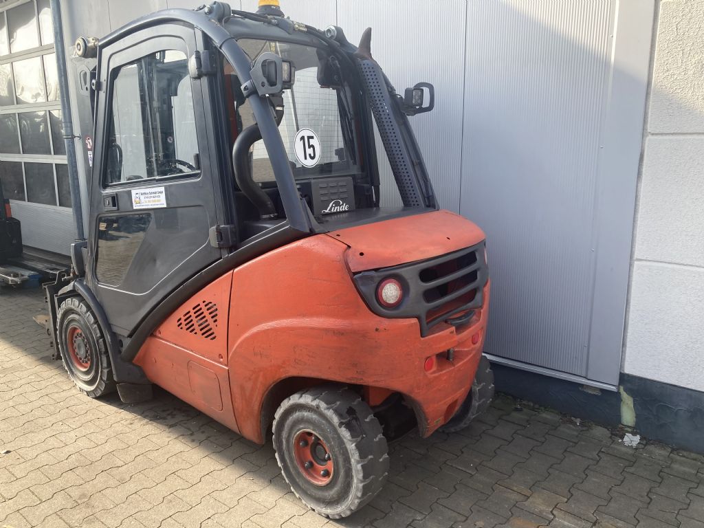 Linde-H35D-01-Dieselstapler-www.gabelstapler-schmidt.de