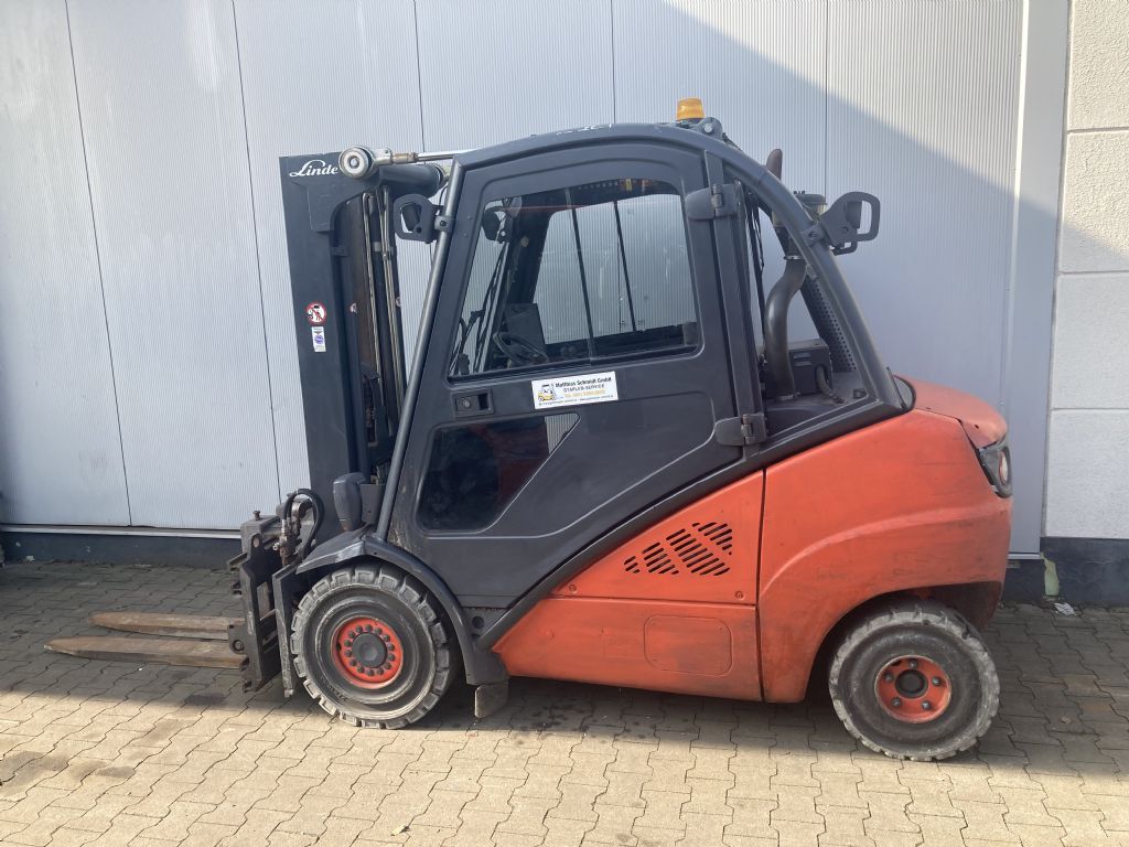 Linde-H35D-01-Dieselstapler-www.gabelstapler-schmidt.de