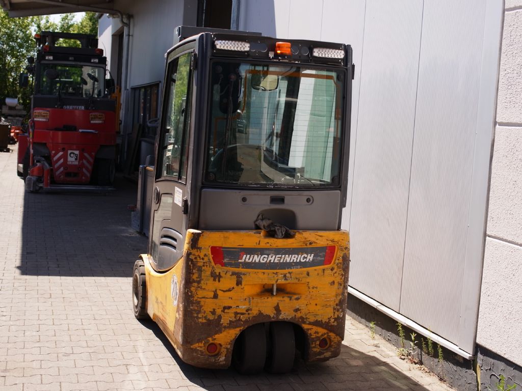 Jungheinrich-EFG 218K-Elektro 3 Rad-Stapler-www.gabelstapler-schmidt.de