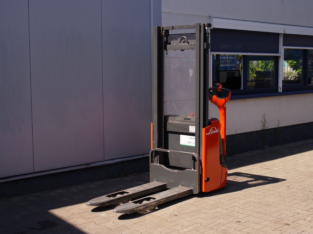 Linde-L12-Deichselstapler-www.gabelstapler-schmidt.de