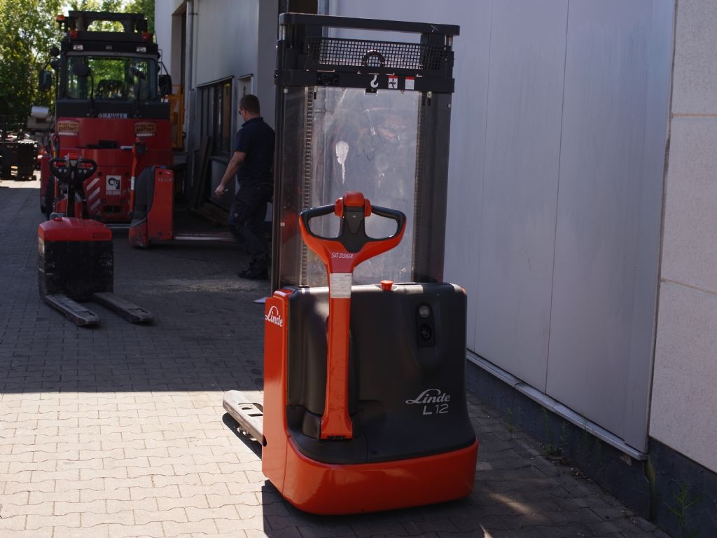 Linde-L12-Deichselstapler-www.gabelstapler-schmidt.de