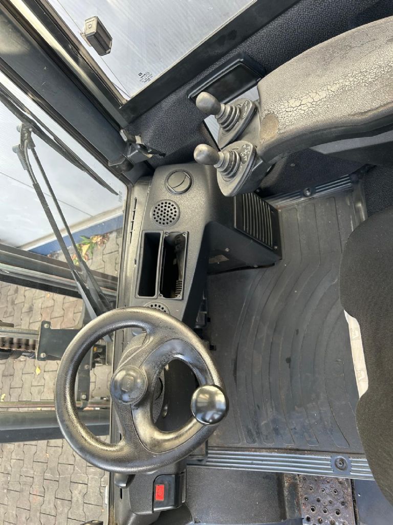 Linde-H25T-Treibgasstapler-www.gabelstapler-schmidt.de