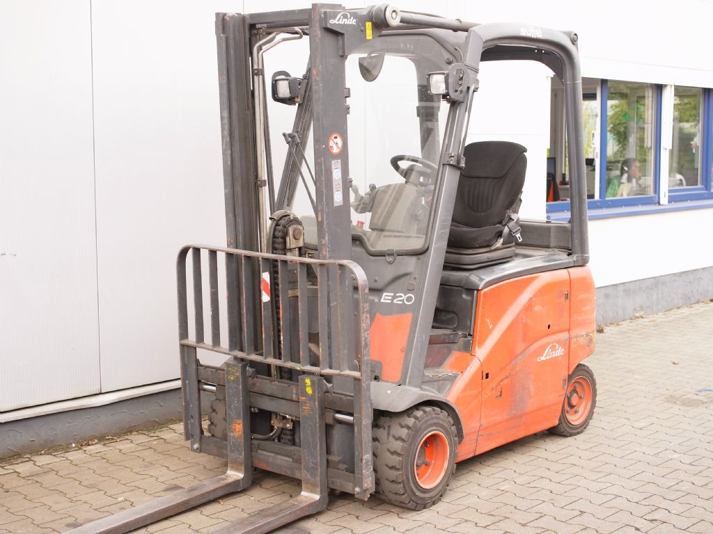 Linde-E20PH-01-Elektro 4 Rad-Stapler-www.gabelstapler-schmidt.de