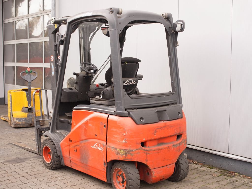 Linde-E20PH-01-Elektro 4 Rad-Stapler-www.gabelstapler-schmidt.de