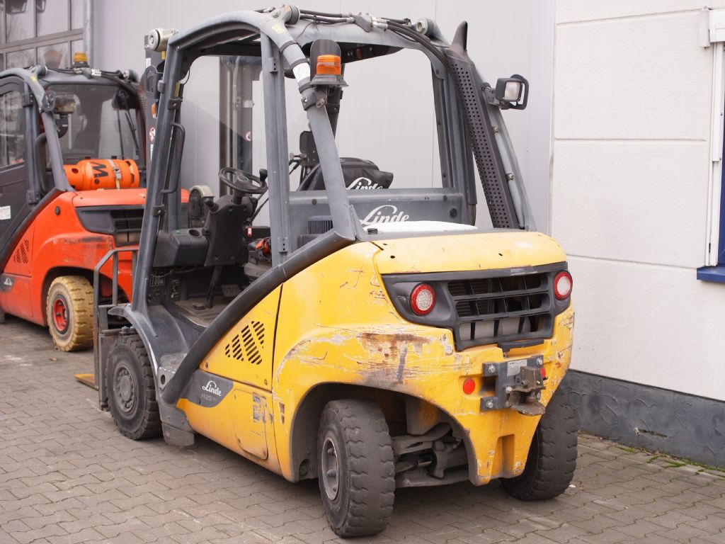 Linde-H25D-02-Dieselstapler-www.gabelstapler-schmidt.de
