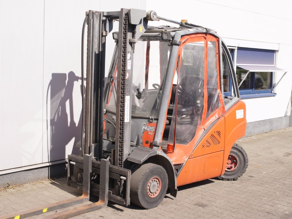 Linde-H25D-Diesel Forklift-www.gabelstapler-schmidt.de