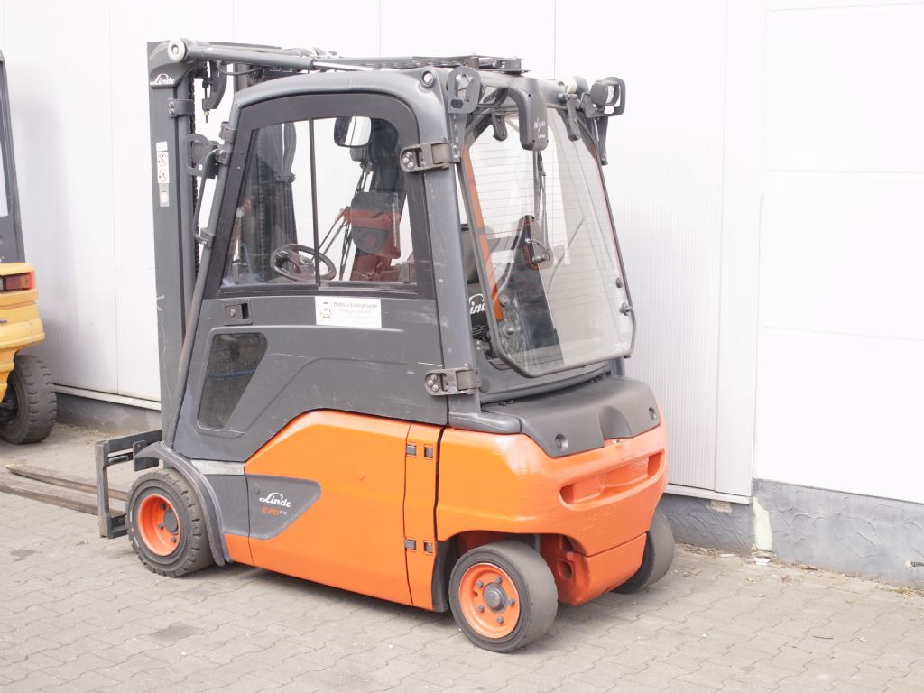 Linde-E20PL -02 EVO-Elektro 4 Rad-Stapler-www.gabelstapler-schmidt.de