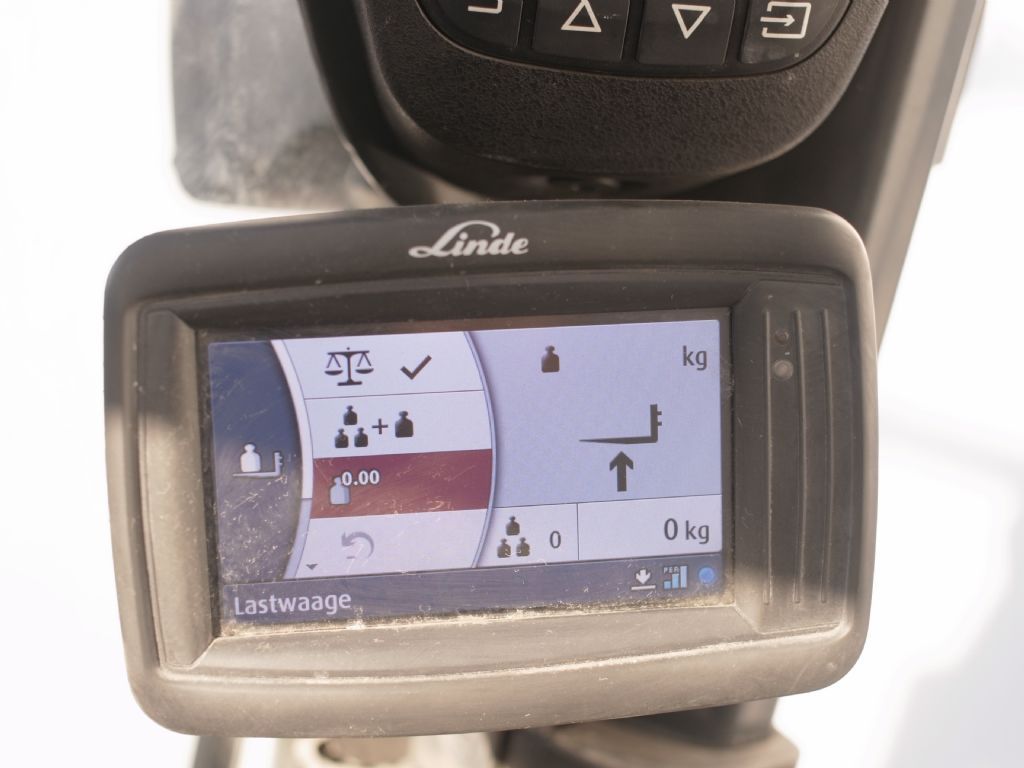 Linde-E20L-02 EVO-Elektro 3 Rad-Stapler-www.gabelstapler-schmidt.de